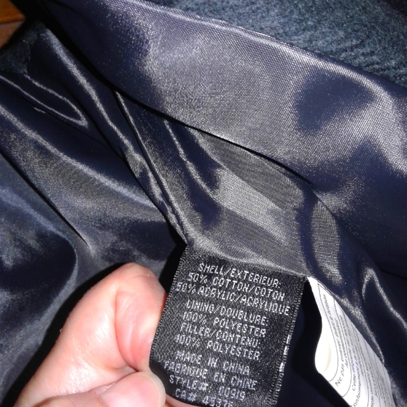 🆓️Add-on Versatile Vest with Faux-Fur Bonnet - Picture 9 of 12